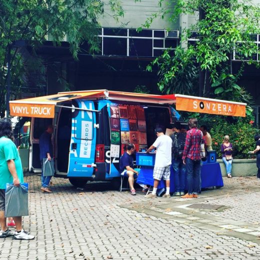 Sonzera Records - o primeiro vinyl truck brasileiro